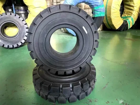 Lốp đặc xe nâng