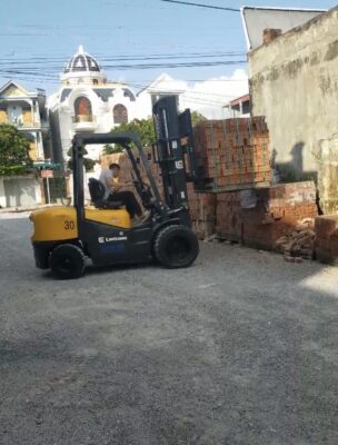 Xe nâng gạch