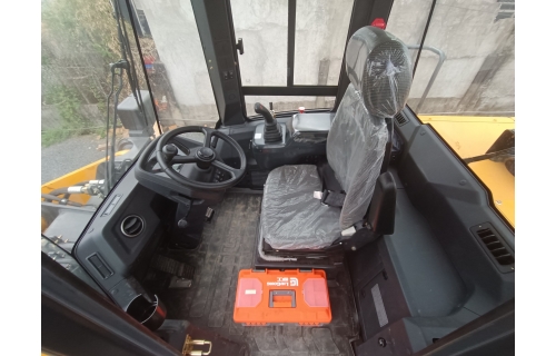 cabin máy xúc lật Liugong 2 tầng đổ ZL50CN