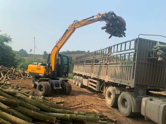 Máy Xúc Đào Bánh Lốp Xinyuan