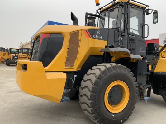 đuôi xe máy xúc lật liugong clg856h

