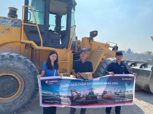 chăm sóc khách hàng làm trạm trộn bê tông